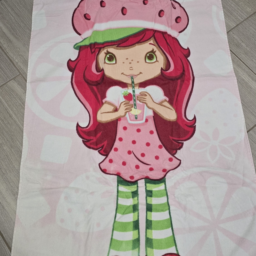 Kids Strawberry Character Cotton Baby Bath Or Toddler Towels UIGC